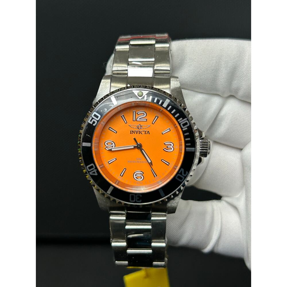 Invicta Specialty 41mm Watch / $219 Retail / Brand New!!